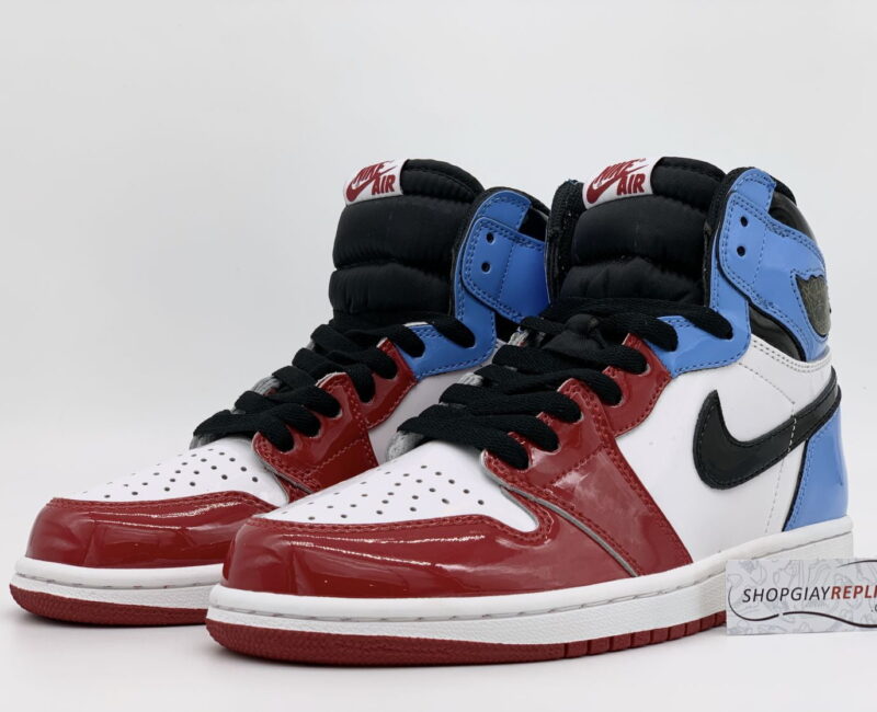 Air Jordan 1 Retro High Fearless UNC Chicago Rep 1:1