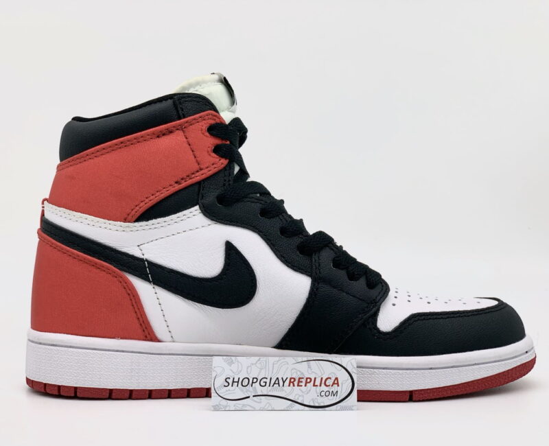 Jordan 1 Retro High Satin Black Toe Rep 11