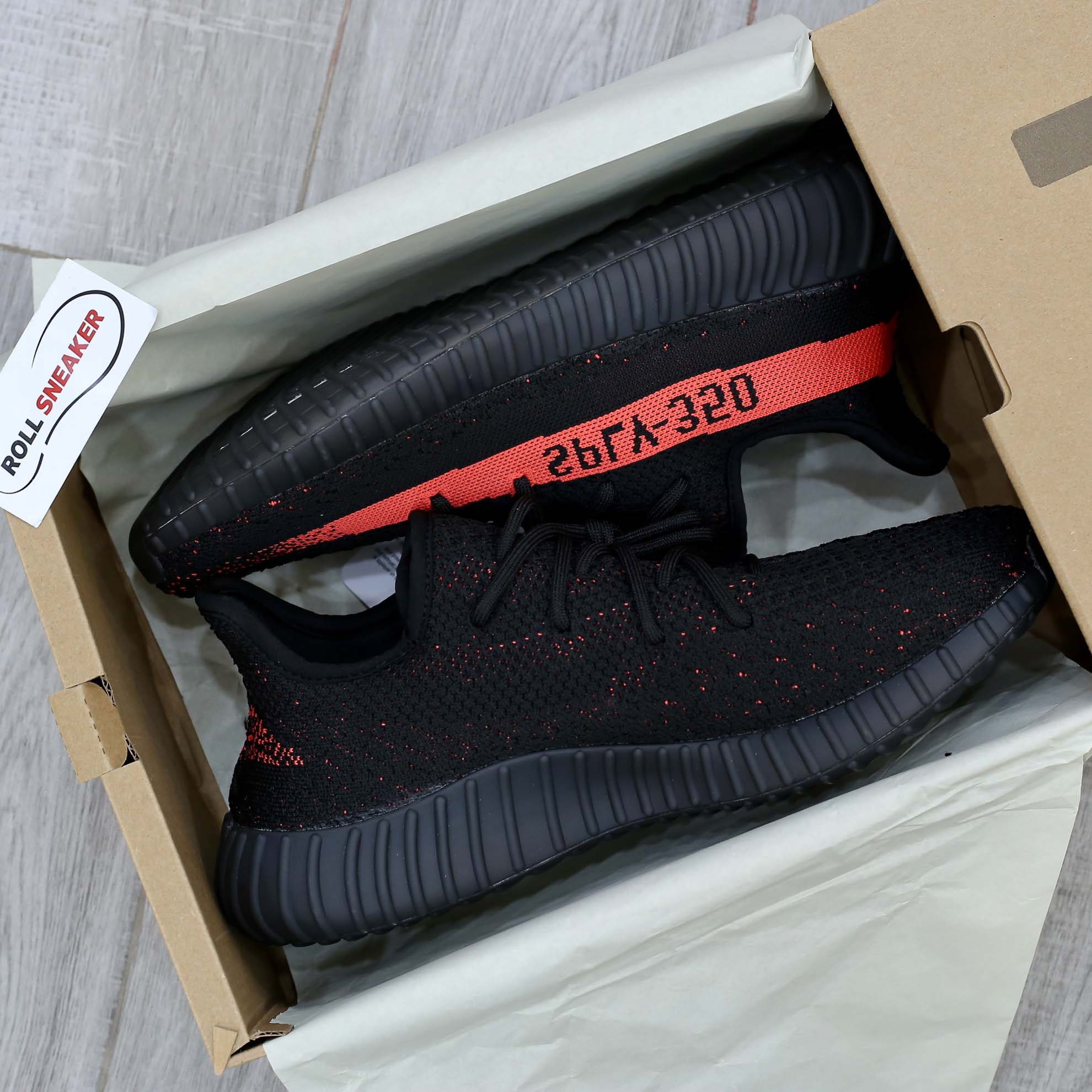 giày adidas Yeezy Boost 350 V2 Core Black Red replica