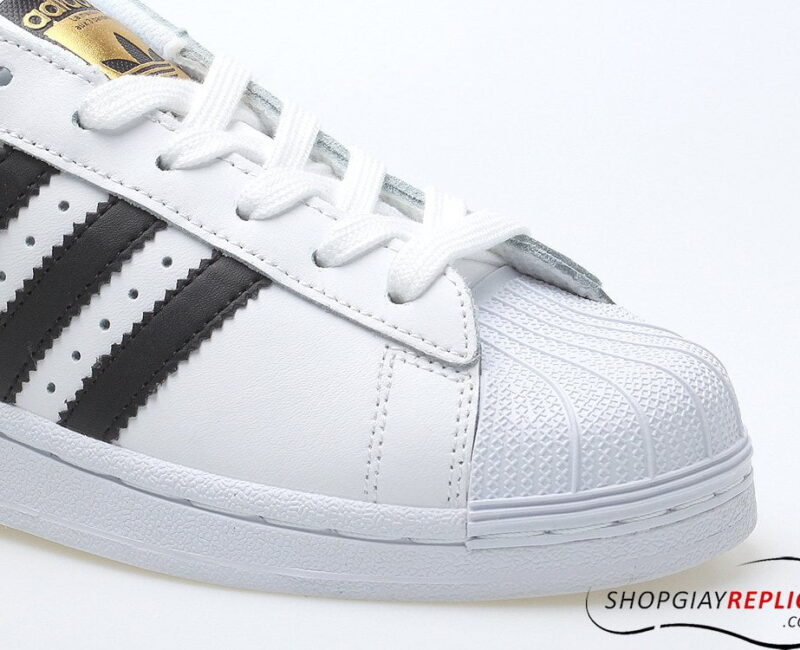 Adidas Superstar trắng sọc đen