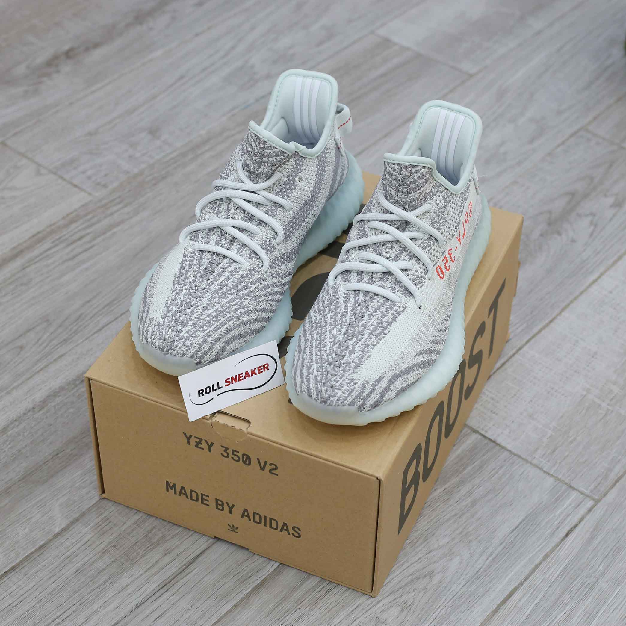 giày adidas yeezy 350 v2 blue tint replica