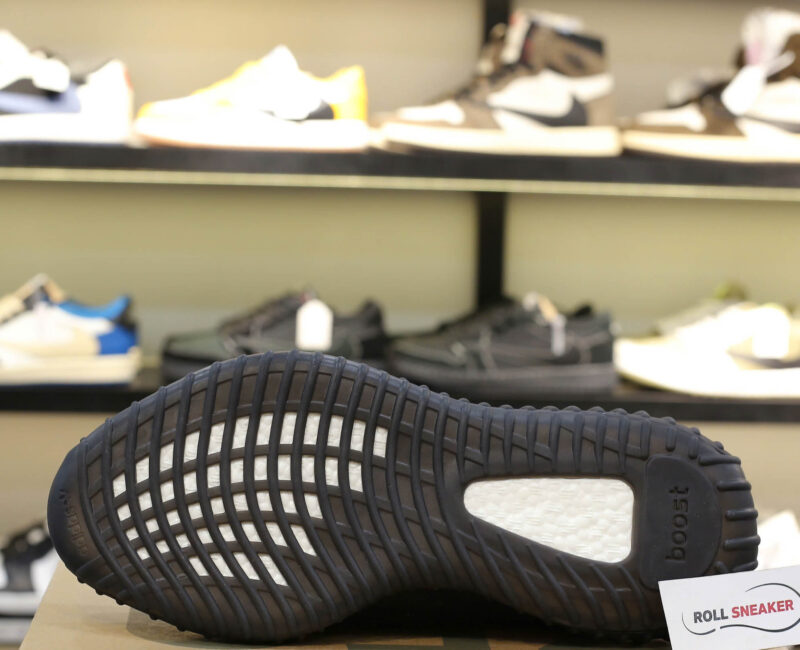 hop giay adidas yeezy replica