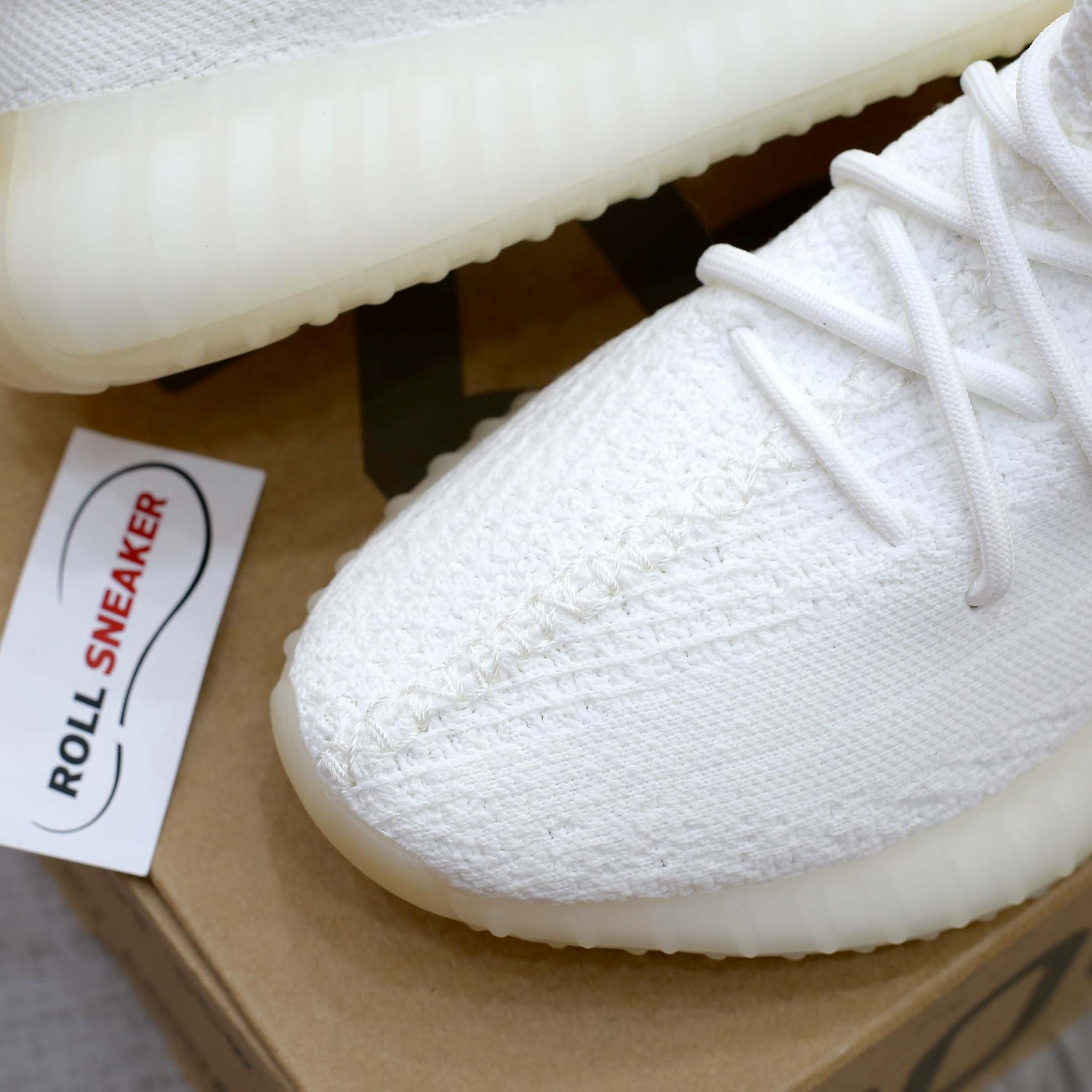 giày adidas yeezy cream white replica