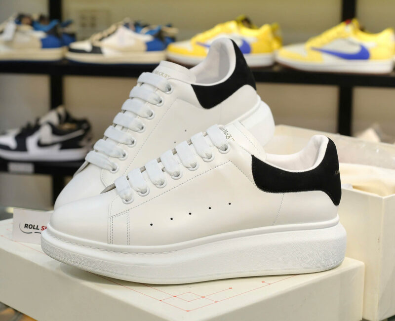 giày alexander mcqueen trang got den sieu cap