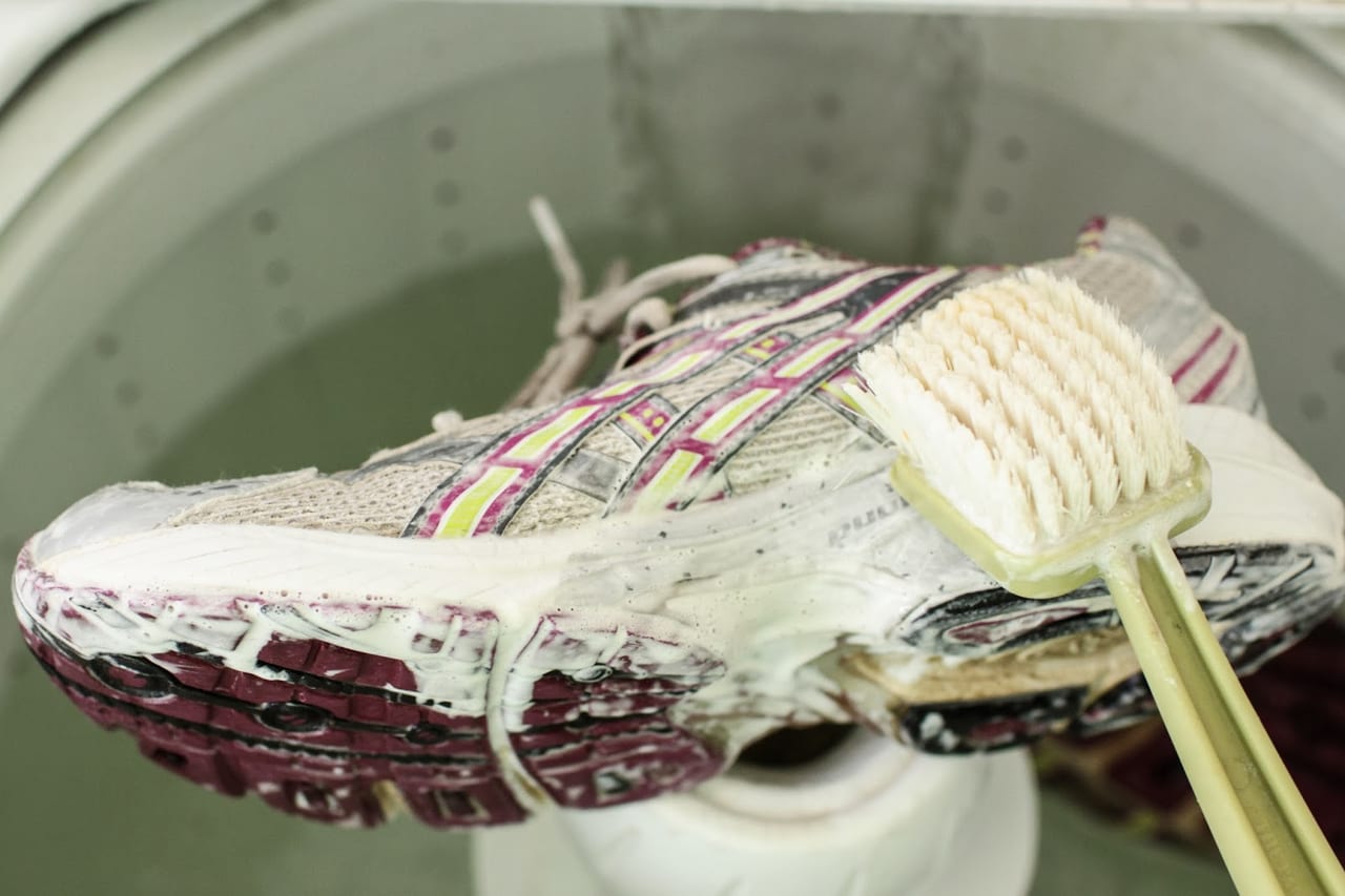 cách làm sạch adidas