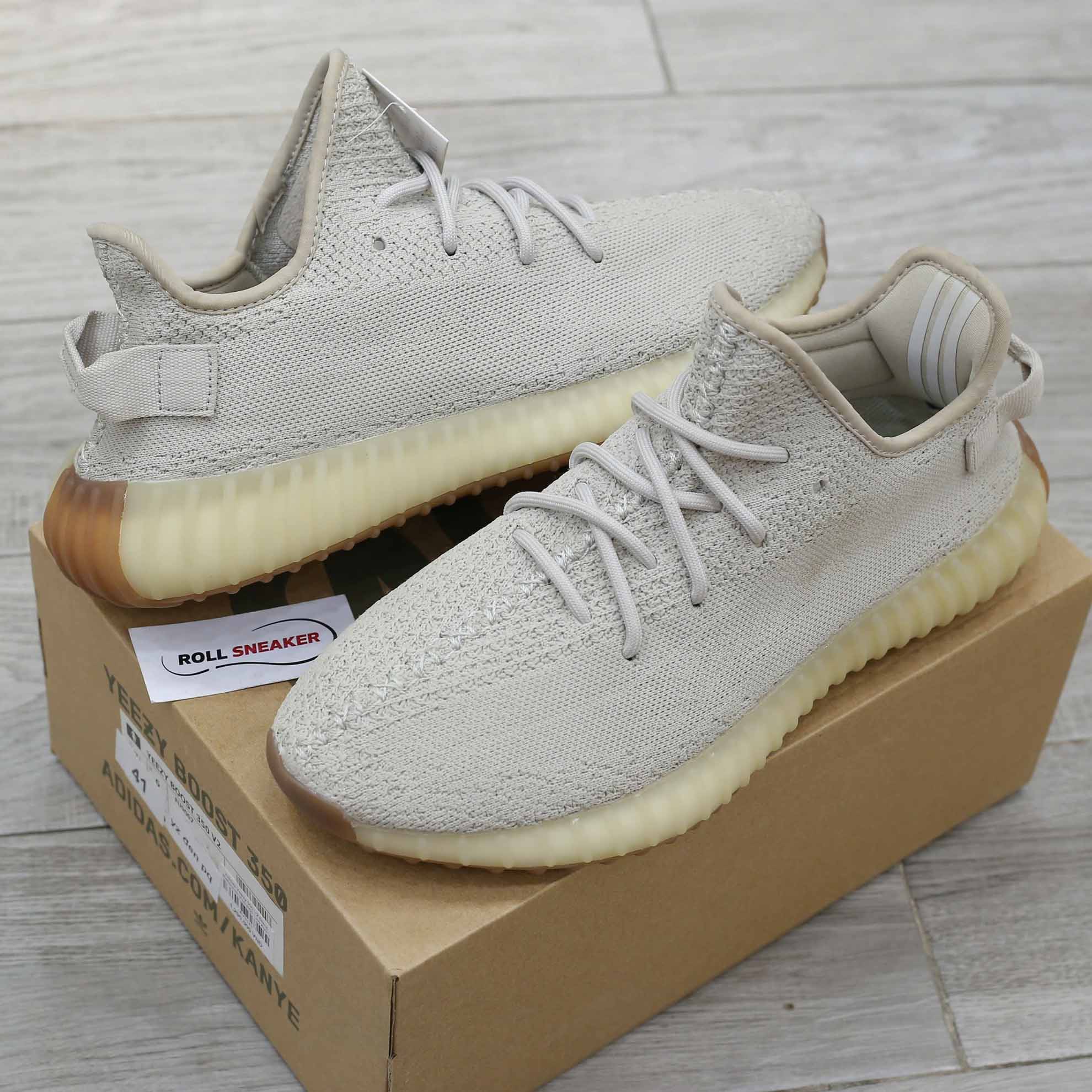 giày adidas yeezy 350 v2 seasame replica