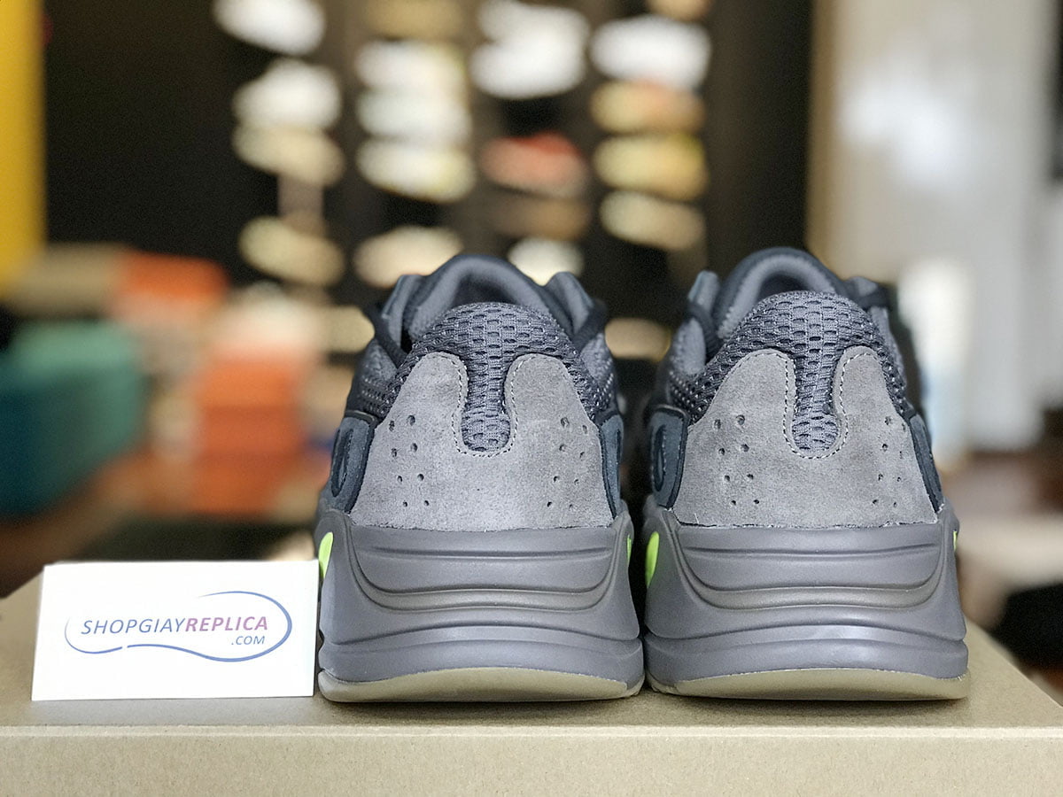 giày adidas yeezy 700 mauve replica