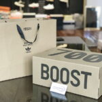 giày adidas yeezy 700 mauve replica