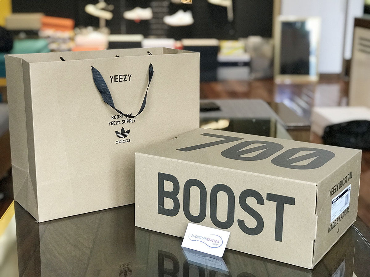 giày adidas yeezy 700 mauve replica