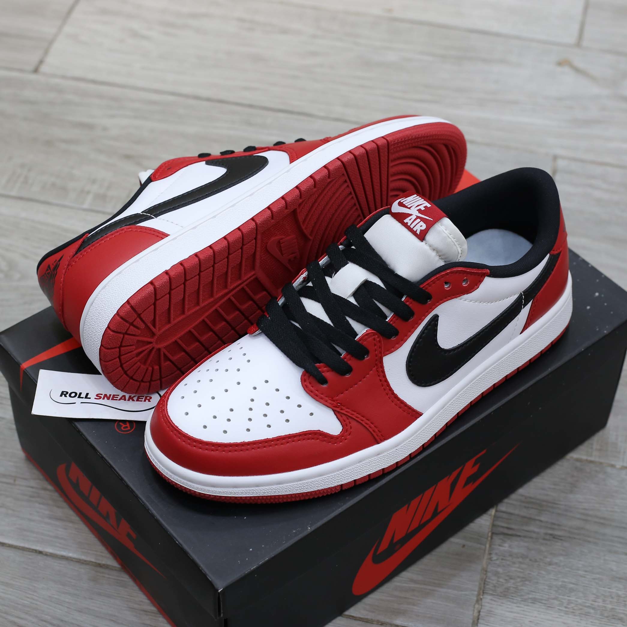 Giày Nike Air Jordan 1 Retro Low Chicago