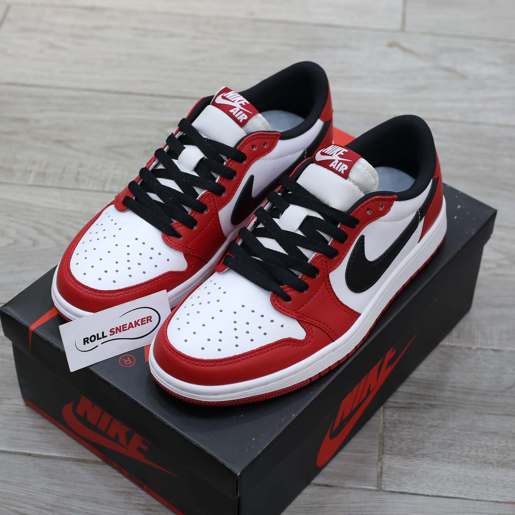 Giày Nike Air Jordan 1 Retro Low Chicago