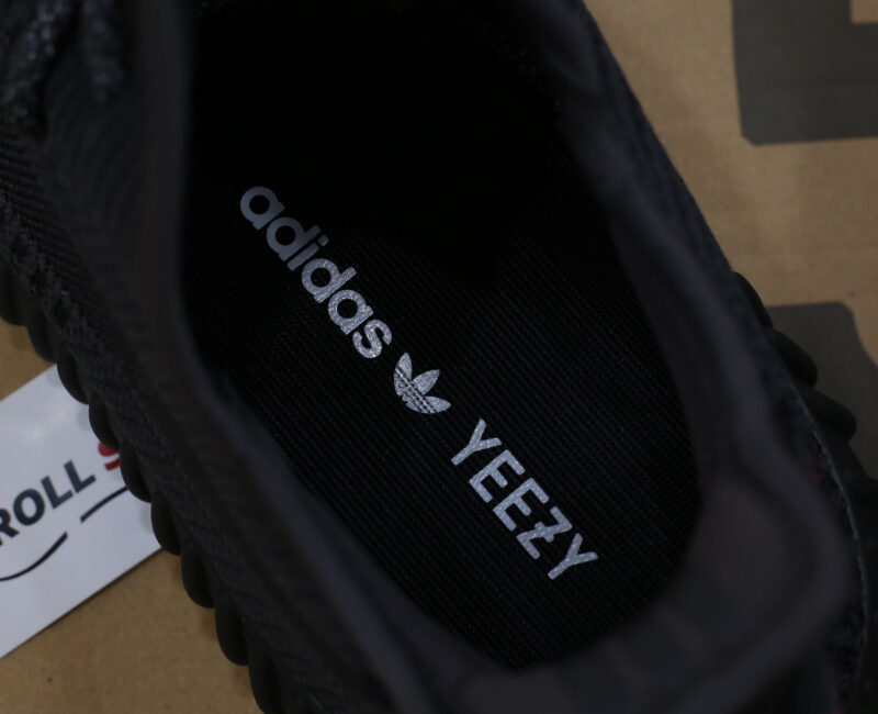 giày adidas yeezy 350 v2 black replica