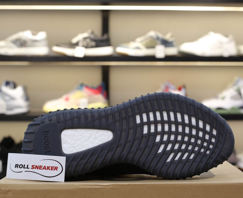 giày adidas yeezy 350 v2 black replica