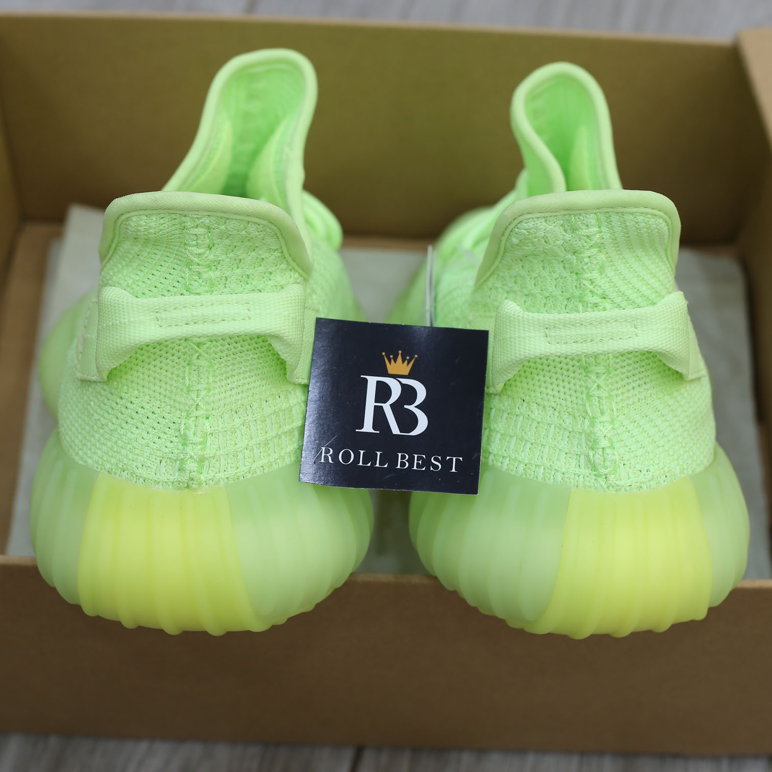 giay Adidas Yeezy 350 V2 Glow replica