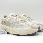 giày adidas yeezy 700 analog replica