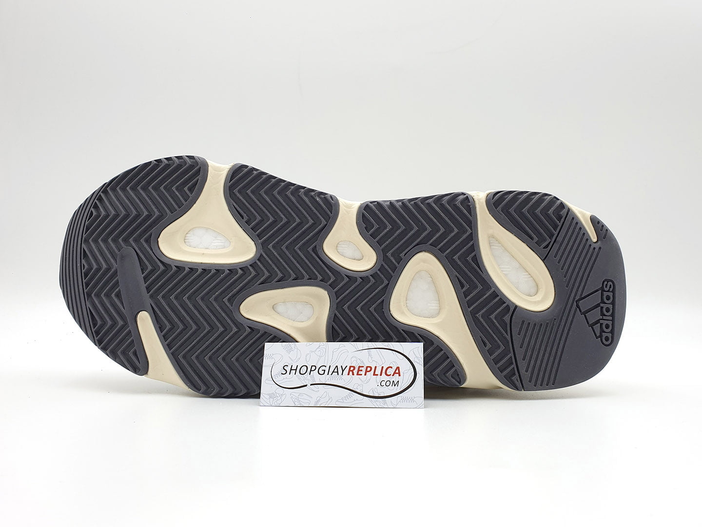 giày adidas yeezy 700 analog replica