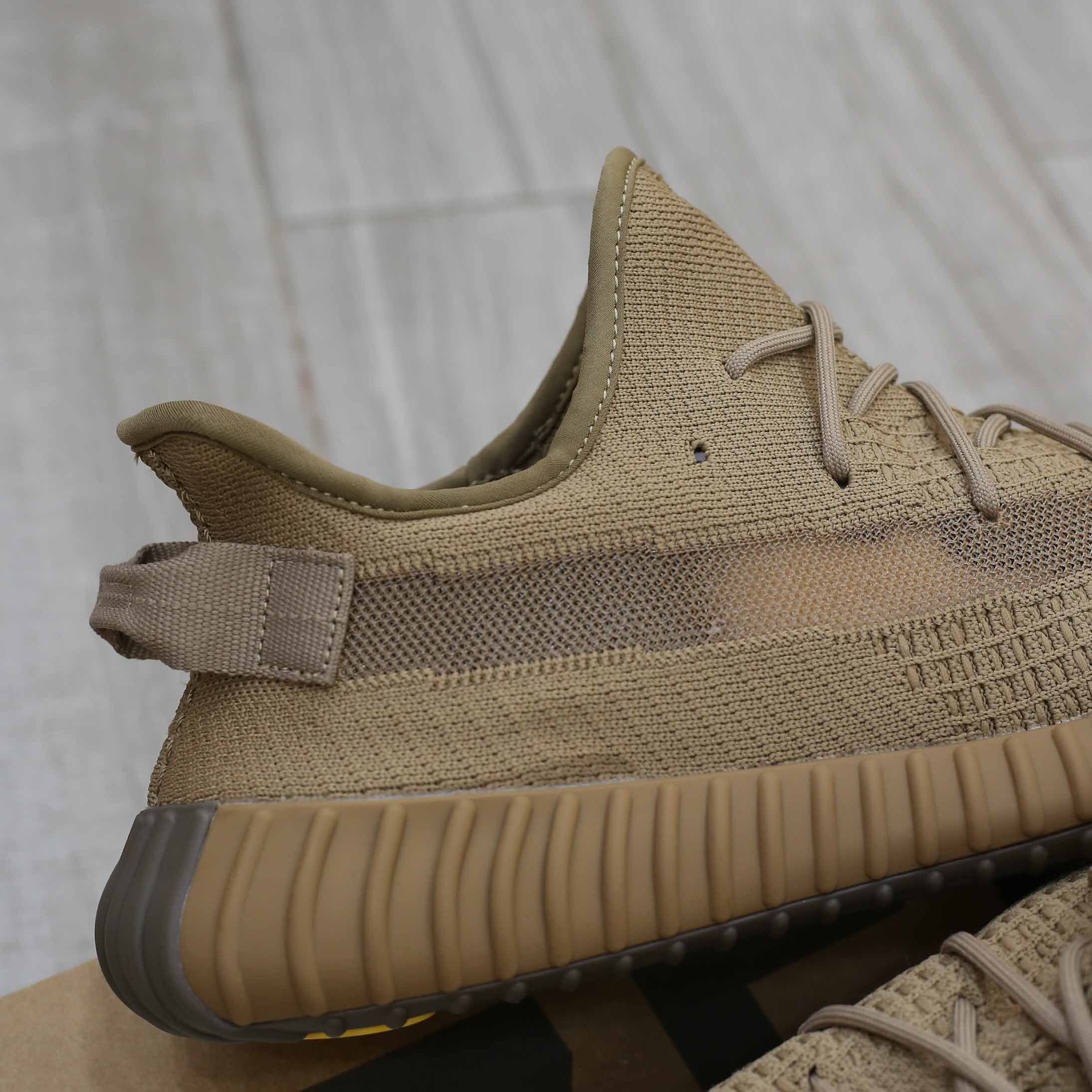 Giày Adidas Yeezy Boost 350 V2 ‘Earth’ Like Auth