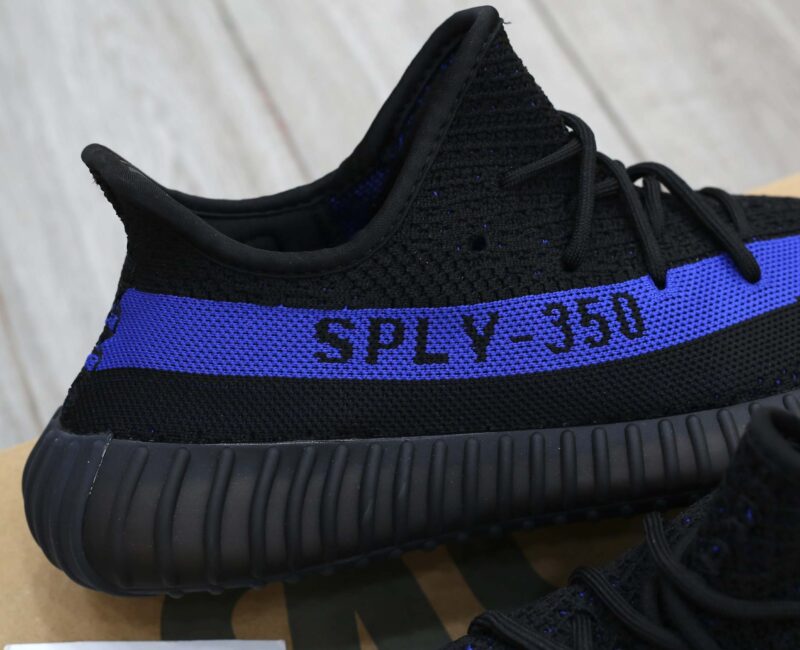 Giày Adidas Yeezy Boost 350 V2 ‘Dazzling Blue’ Like Auth
