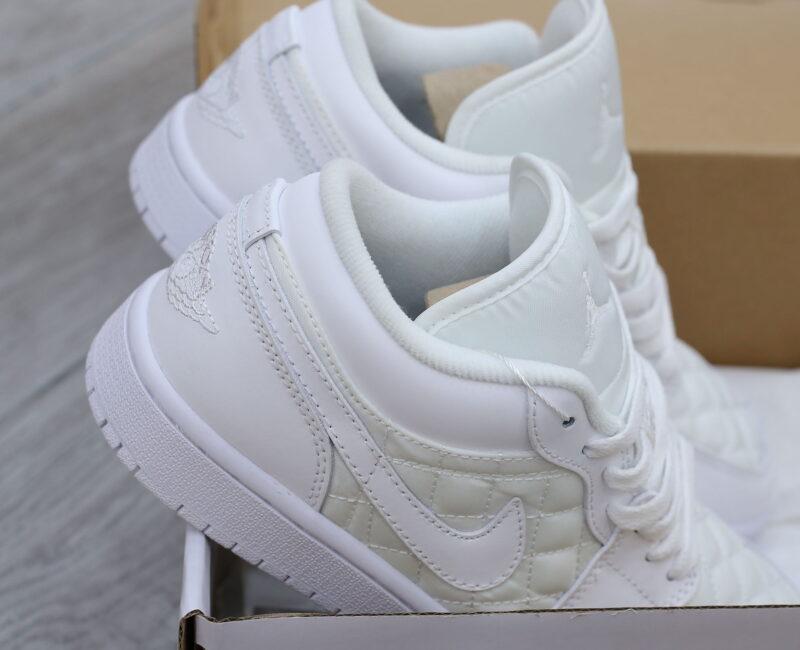 Giày Nike Air Jordan 1 Low ‘Triple White Quilted’ Like Auth