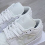 Giày Nike Air Jordan 1 Low ‘Triple White Quilted’ Like Auth