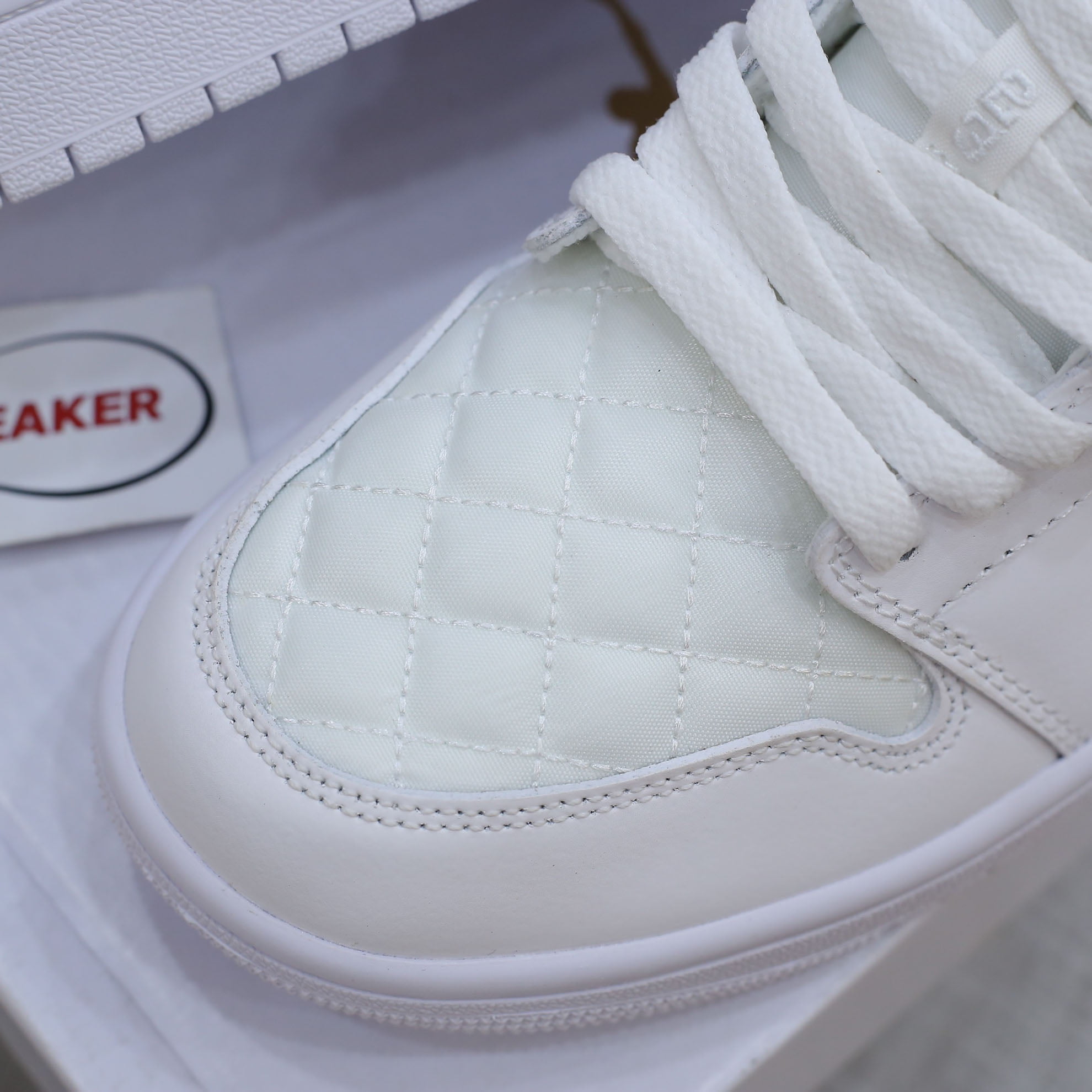 Giày Nike Air Jordan 1 Low ‘Triple White Quilted’ Like Auth