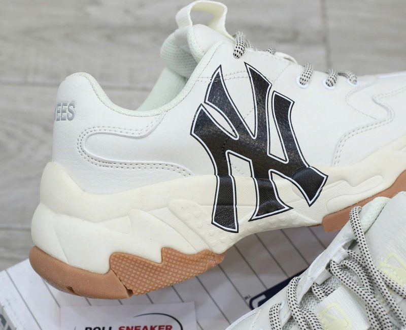 Đế MLB NY chữ đen