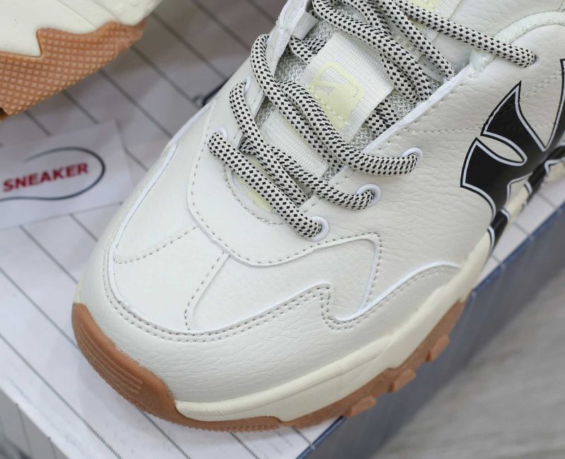 Gót MLB NY chữ đen