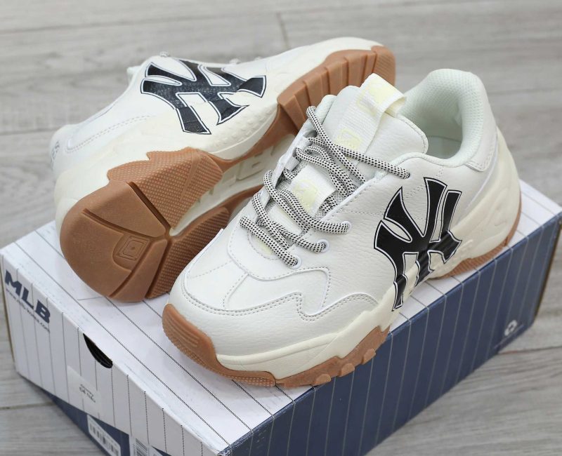 MLB NY chữ đen Replica 1:1