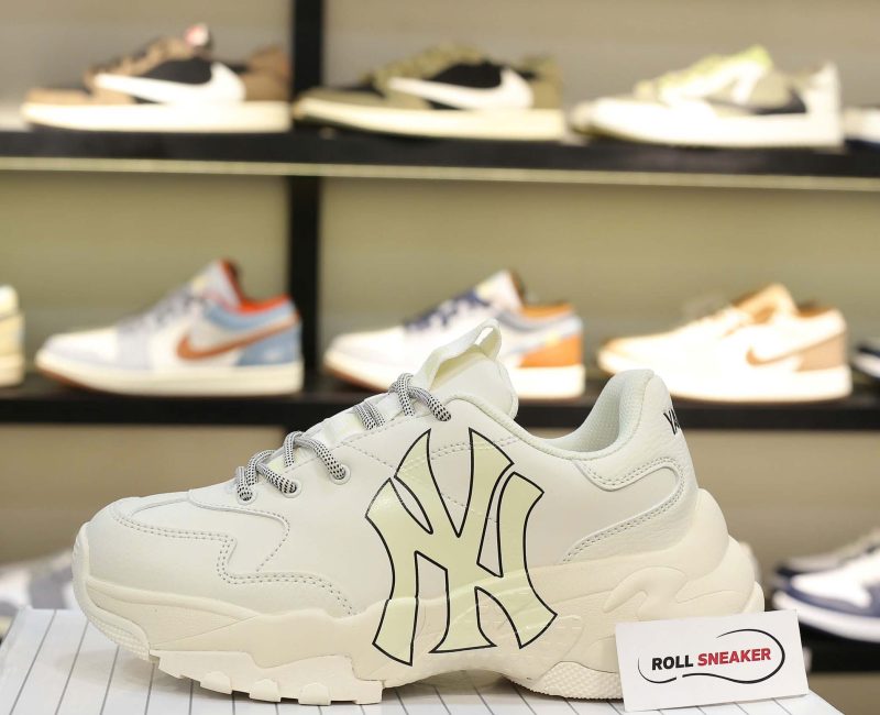 Giày NY trắng chữ vàng Replica