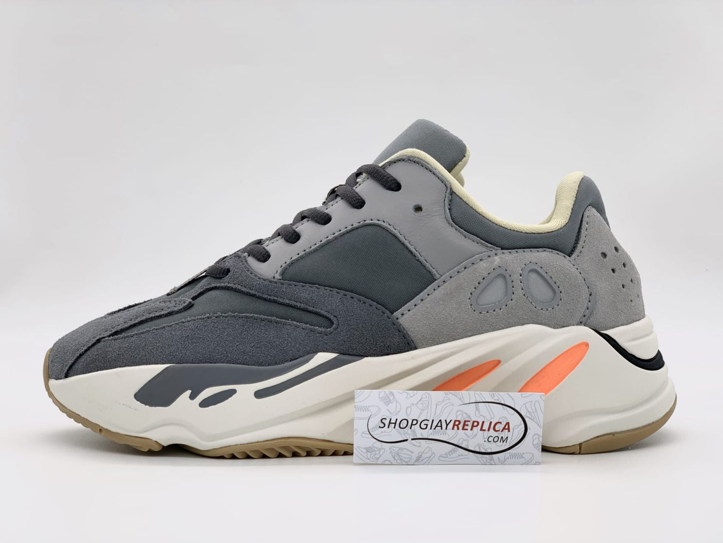 Giày Adidas Yeezy 700 Magnet