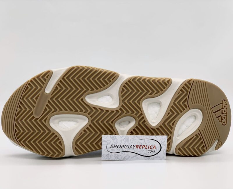 Adidas Yeezy 700 Magnet