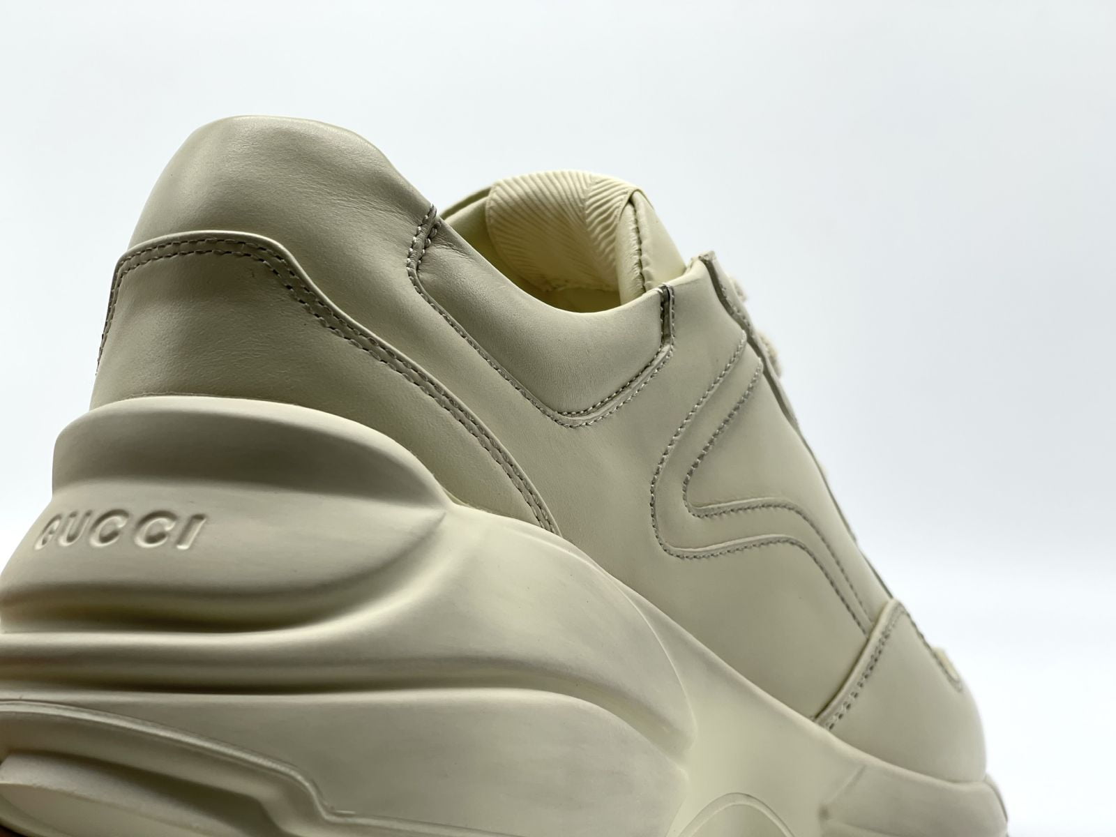 Giày Gucci Rhyton Leather da trơn bản bẩn