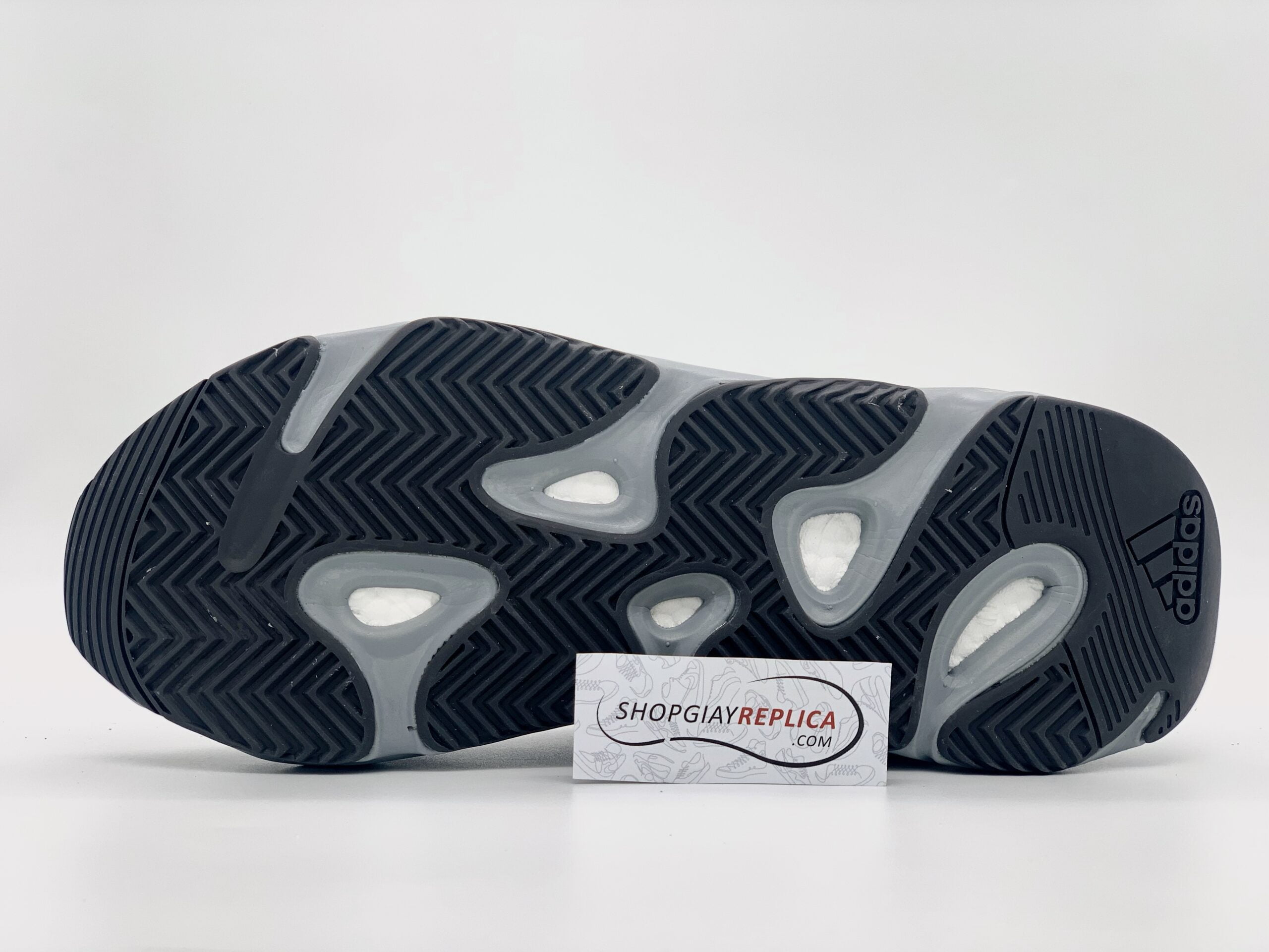 Giày Adidas Yeezy 700 V2 Hospital Blue Replica