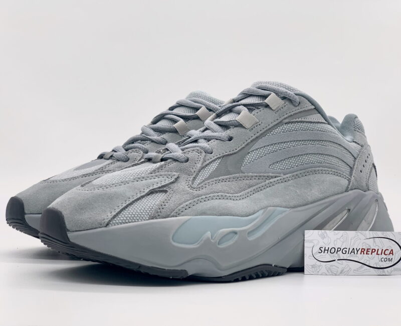 Giày Adidas Yeezy 700 V2 Hospital Blue Replica