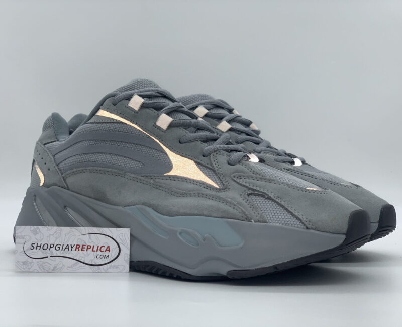 Giày Adidas Yeezy 700 V2 Hospital Blue Replica