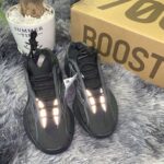 Giày Adidas Yeezy 700 V3 Alvah Replica