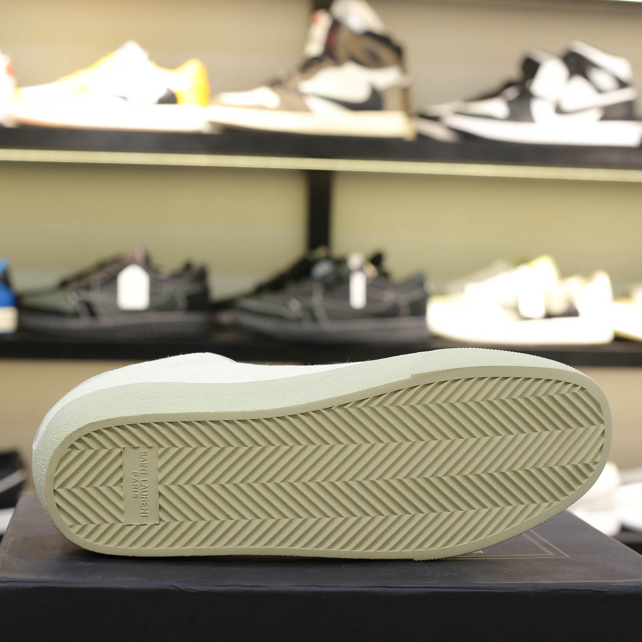 Giày Saint Laurent Court Classic trắng Siêu Cấp