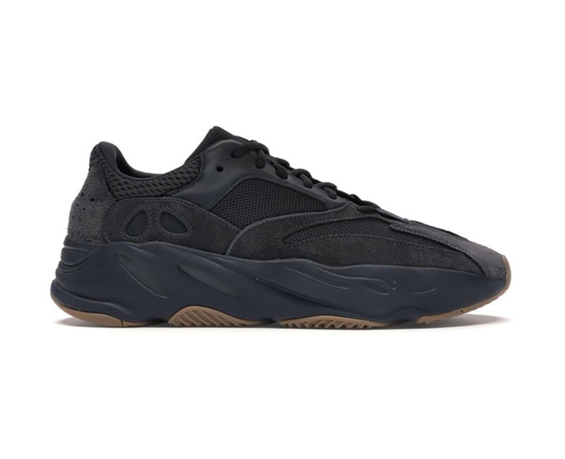 Giày Adidas Yeezy 700 Utility Black Replica