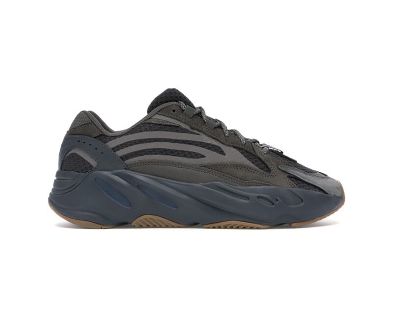 Giày Adidas Yeezy 700 V2 Geode Replica