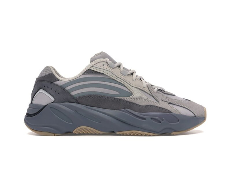Giày Adidas Yeezy 700 V2 Tephra Replica