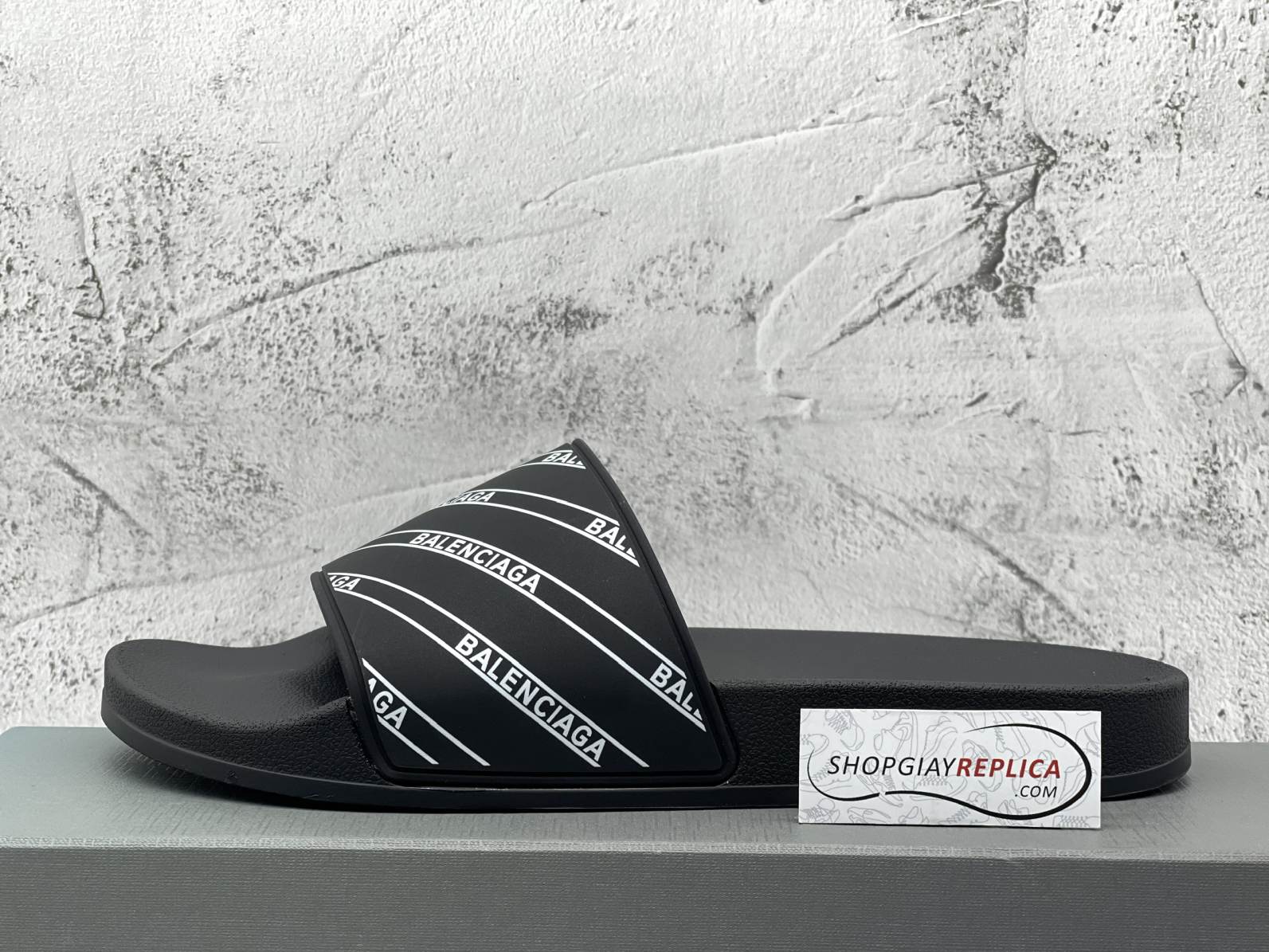 dép balenciaga logo trắng