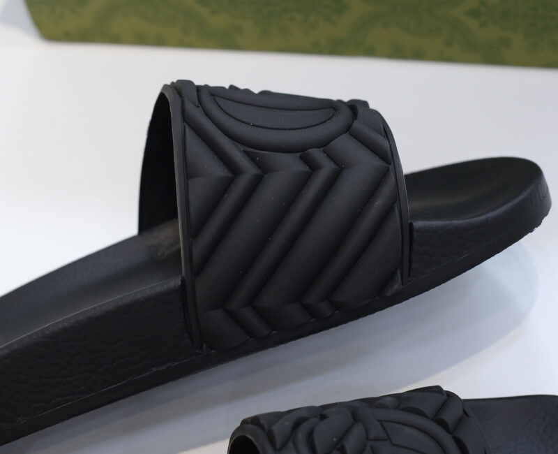 Dép Gucci Matelasse Slide Black Like Auth