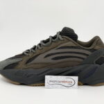 Giày Adidas Yeezy 700 V2 Geode Replica