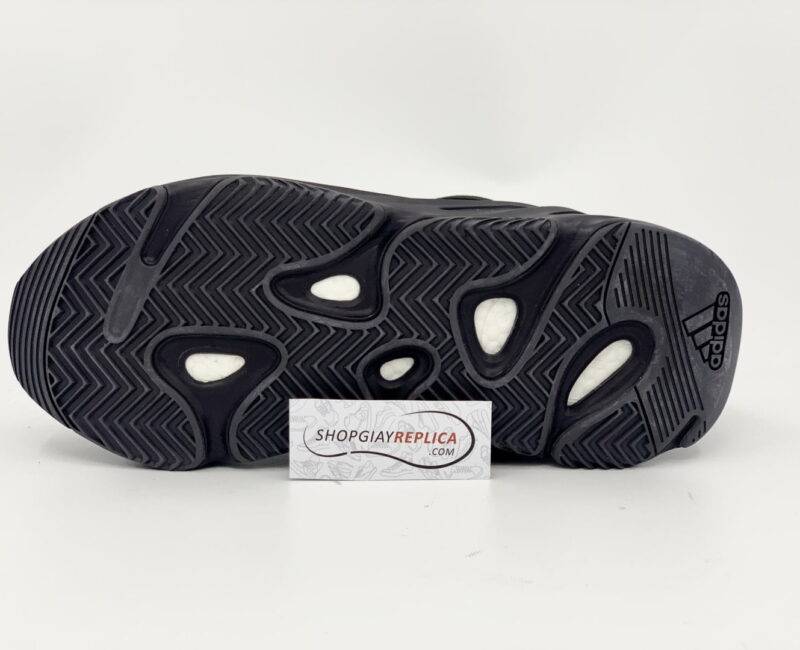 Giày Adidas Yeezy 700 V2 Vanta Replica