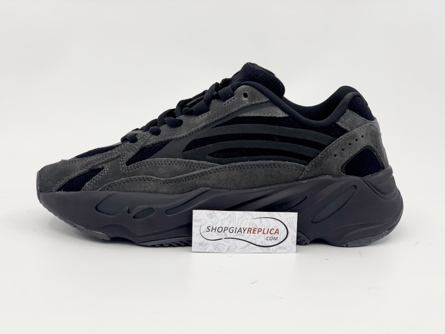 Adidas Yeezy 700 V2 Vanta