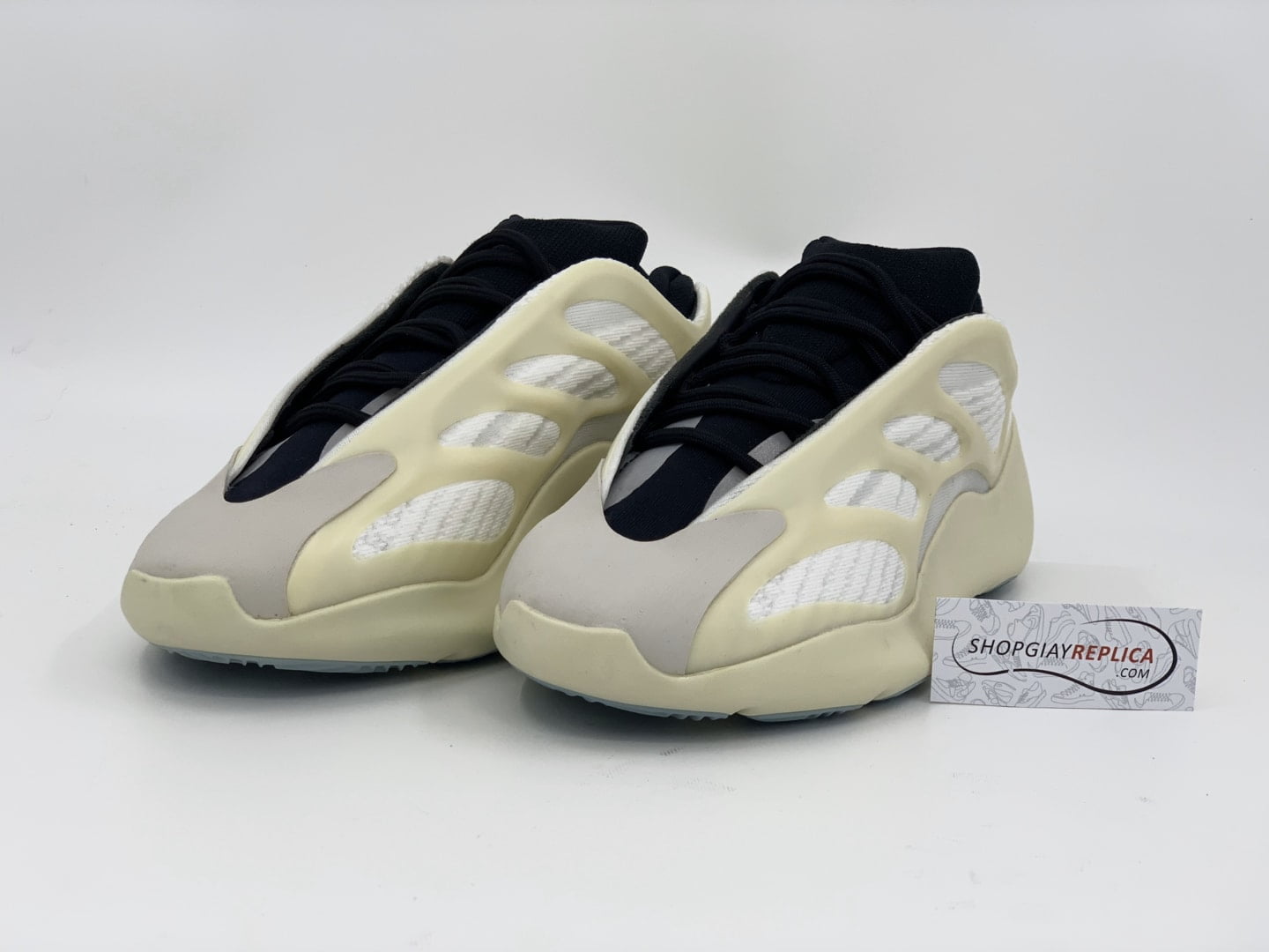 Giày Adidas Yeezy 700 V3 Azael Replica