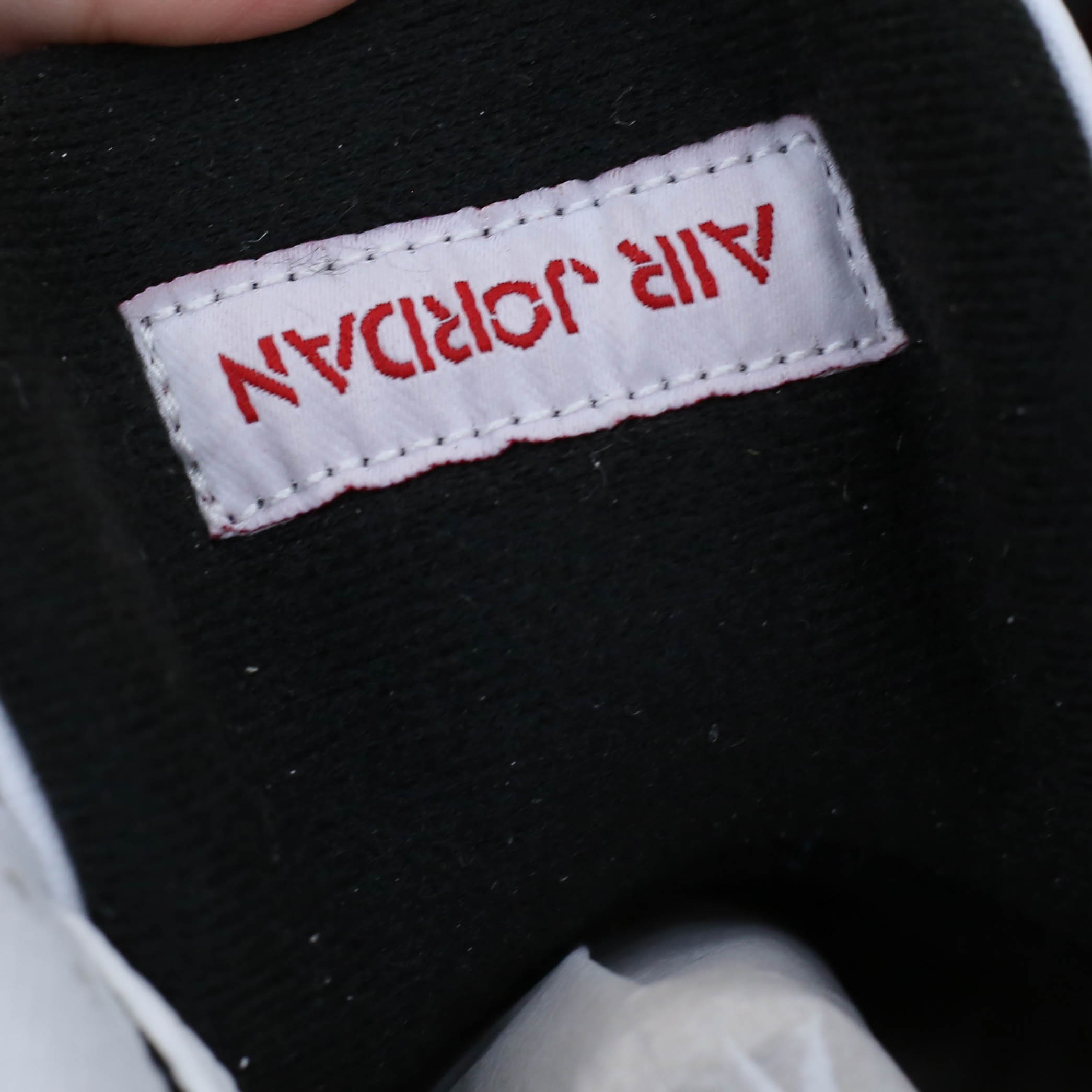 Giày Jordan 4 White Cement