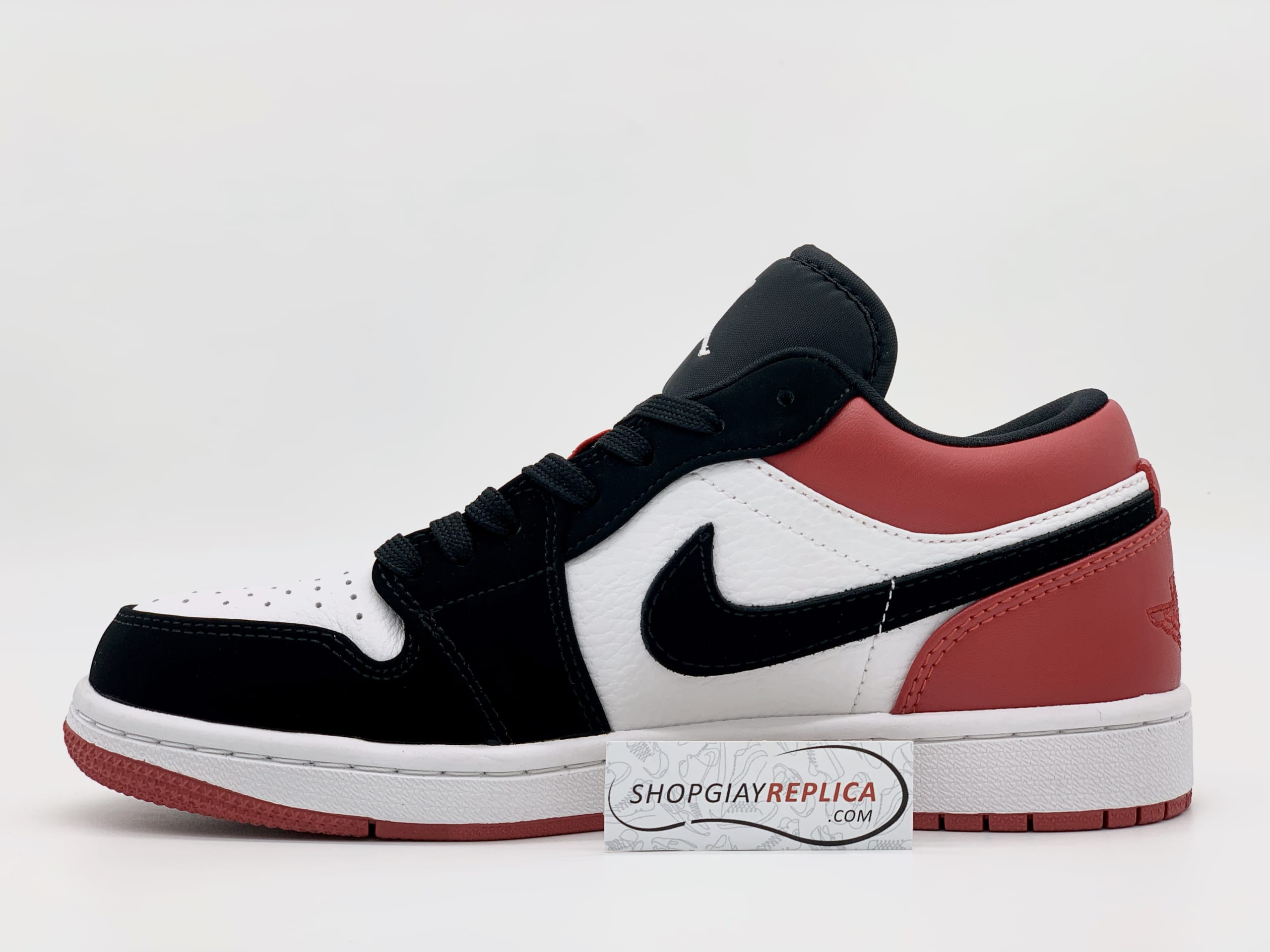 Giày Nike Air Jordan 1 Low Black Toe