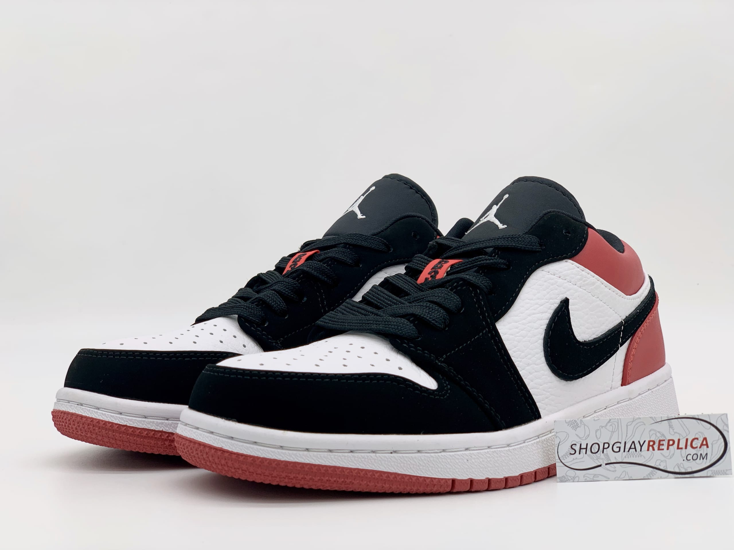 Giày Nike Air Jordan 1 Low Black Toe