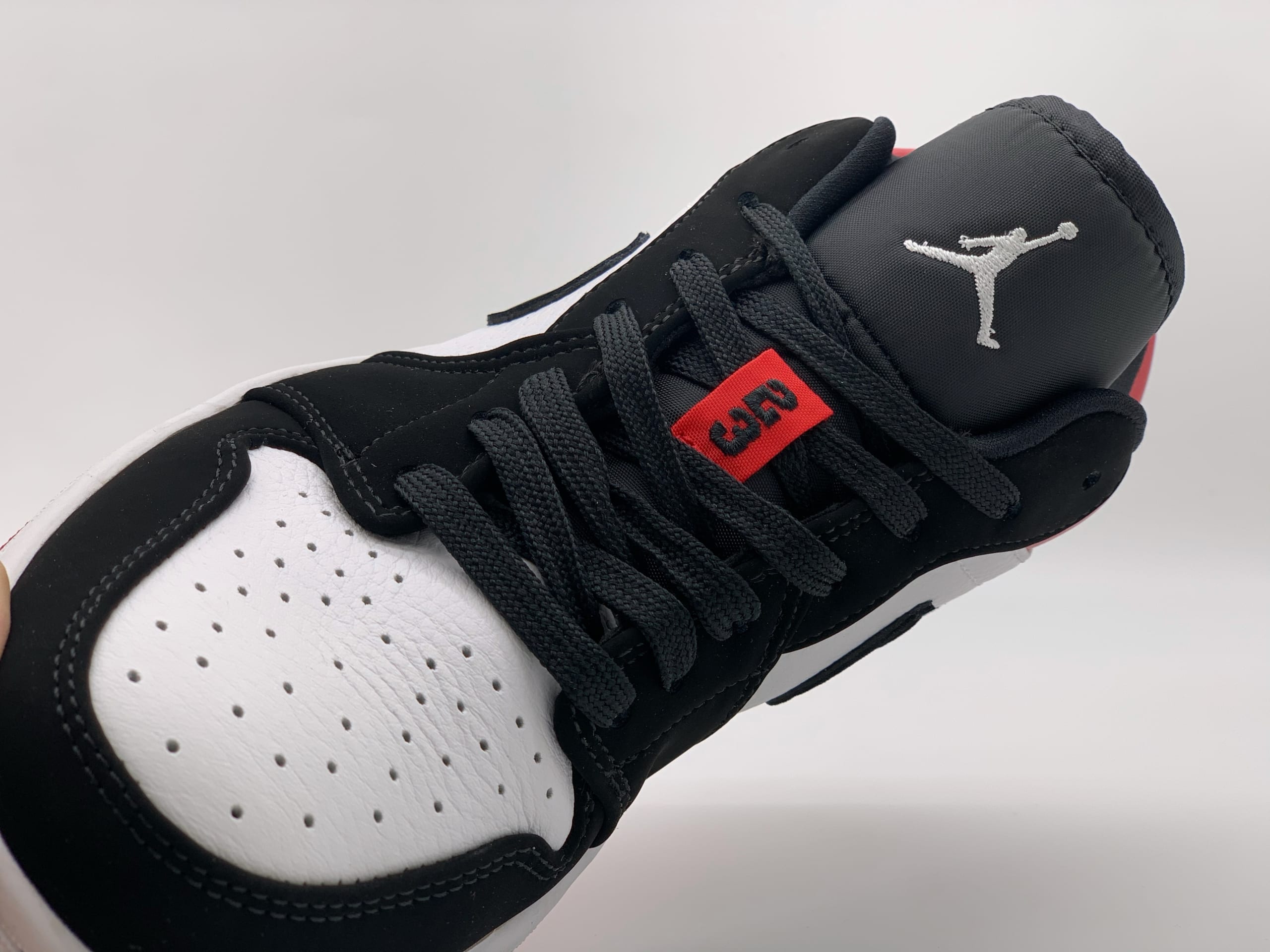 Giày Nike Air Jordan 1 Low Black Toe